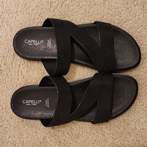 Capelli New York Women's Comfort Molded Injected Flip Flop size 41